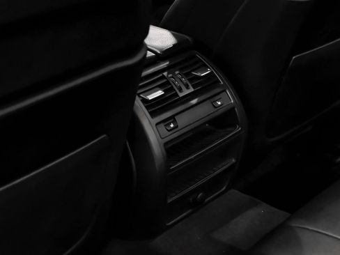 Used 2014 BMW 550i Sedan RWD image 45