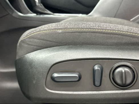 Used 2024 Chevrolet Equinox LT FWD image 26