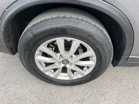 Used 2019 Nissan Rogue SV AWD/4WD image 25