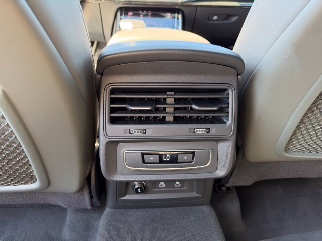 Used 2025 Audi Q7 3.0T Premium Plus AWD/4WD image 25