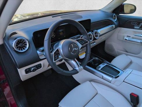 New 2026 Mercedes-Benz GLB 250 4MATIC image 3