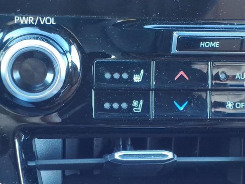 Used 2022 Toyota Highlander Platinum image 20