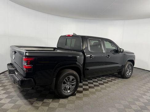 Used 2025 Nissan Frontier SV w/ SV Convenience Package RWD image 8