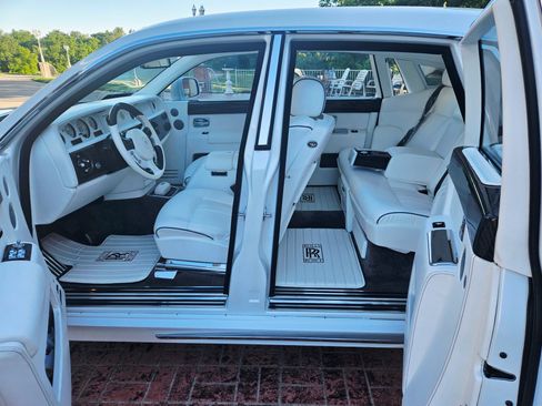 Used 2007 Rolls-Royce Phantom Sedan RWD image 8