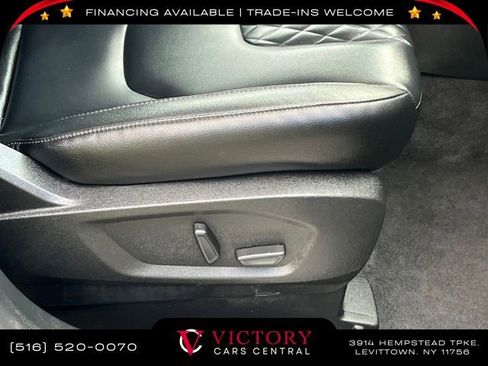 Used 2023 Ford Edge Titanium image 23