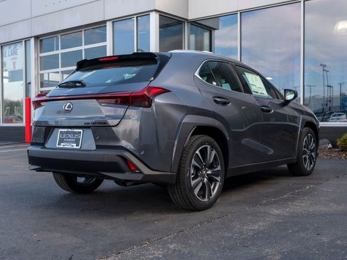 New 2026 Lexus UX 300h AWD image 9