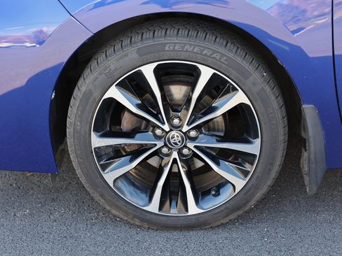 Used 2018 Toyota Corolla SE image 11