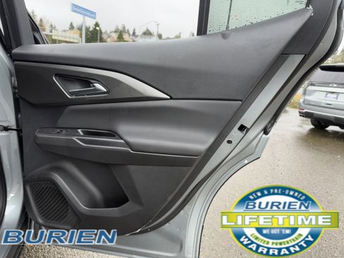 New 2026 Chevrolet Equinox EV LT image 24