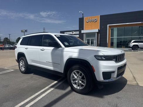 New 2026 Jeep Grand Cherokee L Laredo AWD/4WD image 1