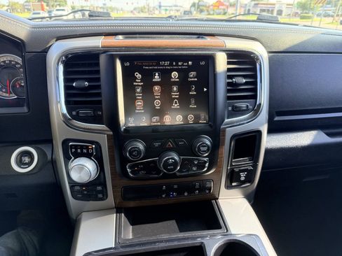 Used 2015 RAM 1500 Laramie w/ Convenience Group AWD/4WD image 25