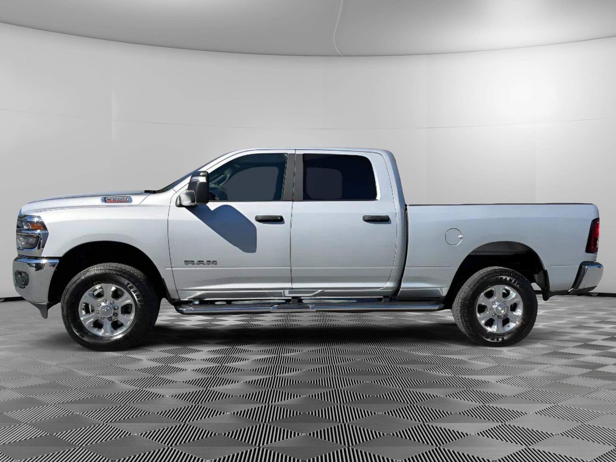 Used 2026 RAM 2500 Big Horn AWD/4WD image 5
