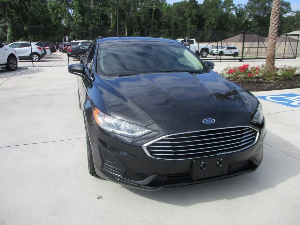 Used 2020 Ford Fusion SE FWD image 19