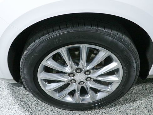 Used 2020 Buick Enclave Premium w/ Sun and Sites Package FWD image 11