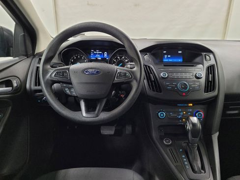 Used 2016 Ford Focus SE FWD image 22