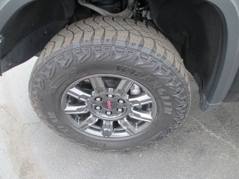 Certified 2024 GMC Sierra 1500 AT4X image 13