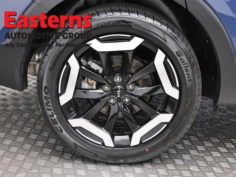 Used 2025 Kia Telluride S FWD image 31