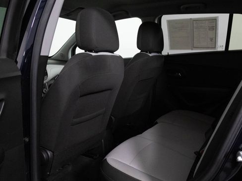 Certified 2022 Chevrolet Trax LS w/ Tint and Cruise Package image 36