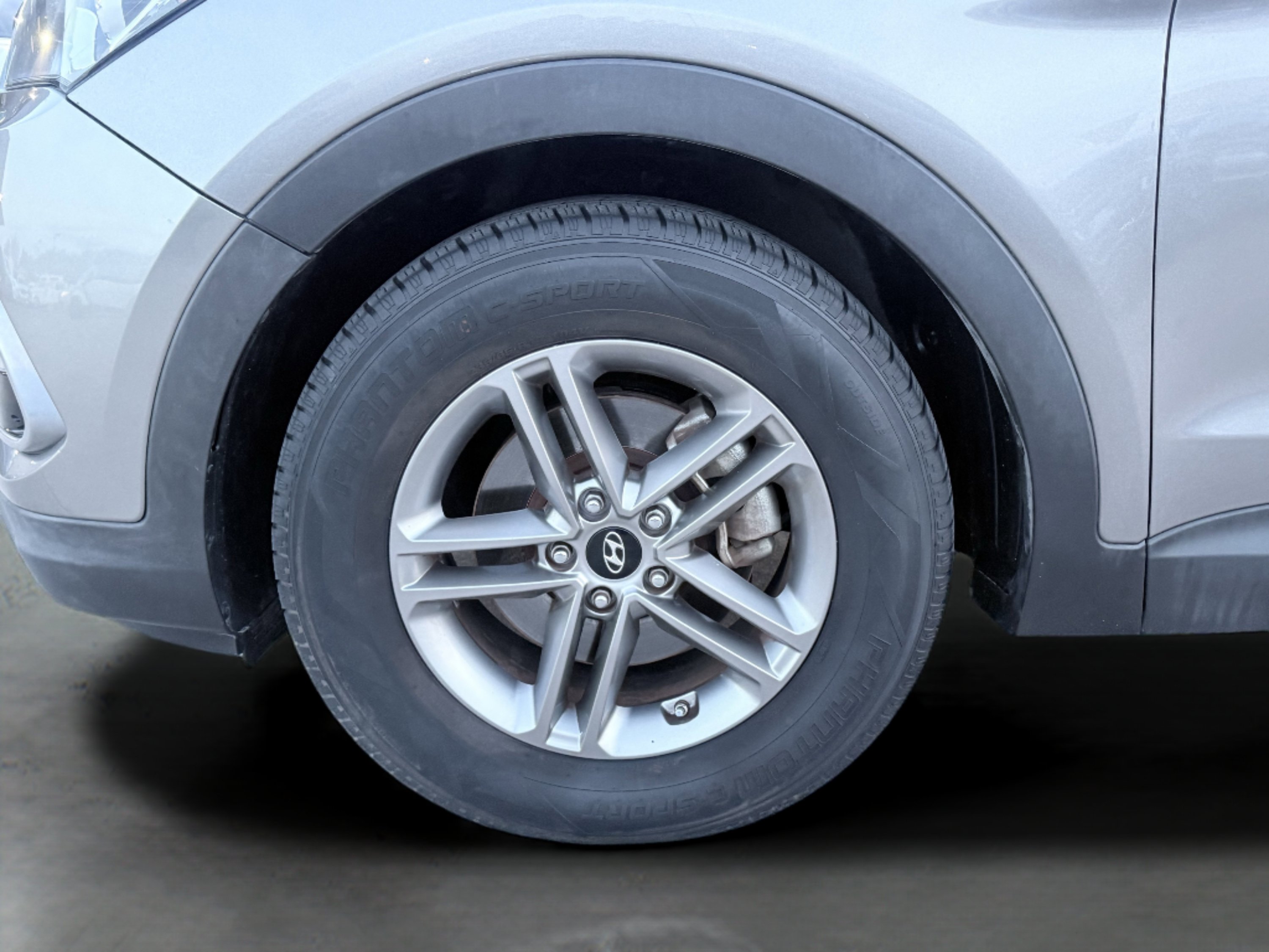 Used 2017 Hyundai Santa Fe Sport FWD image 15
