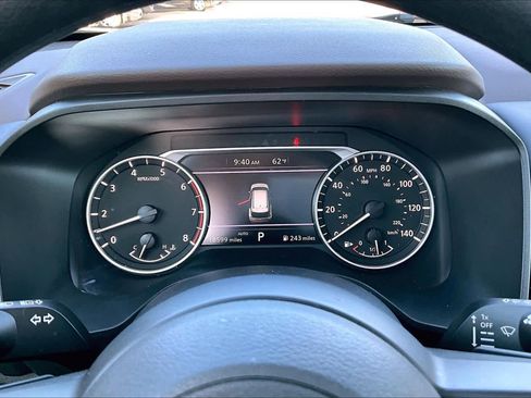 Certified 2023 Nissan Rogue S image 20