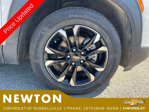 Used 2023 Chevrolet TrailBlazer LT FWD image 44