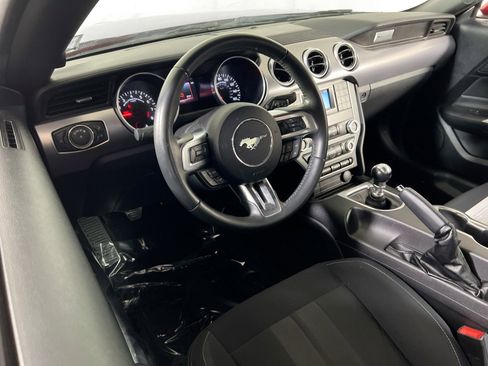Used 2019 Ford Mustang GT image 19