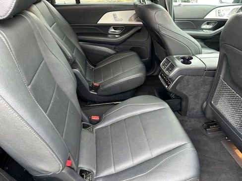 Used 2022 Mercedes-Benz GLS 450 4MATIC w/ AMG Line Exterior image 10