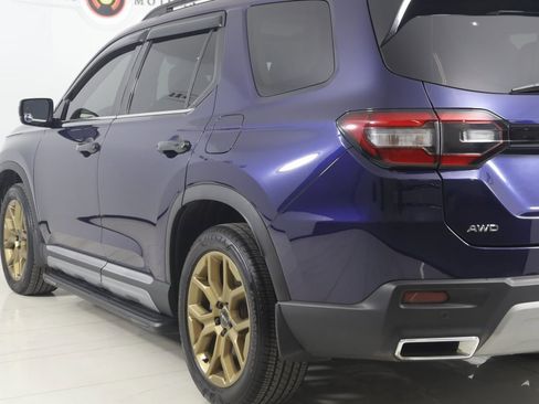 Used 2024 Honda Pilot Touring image 25