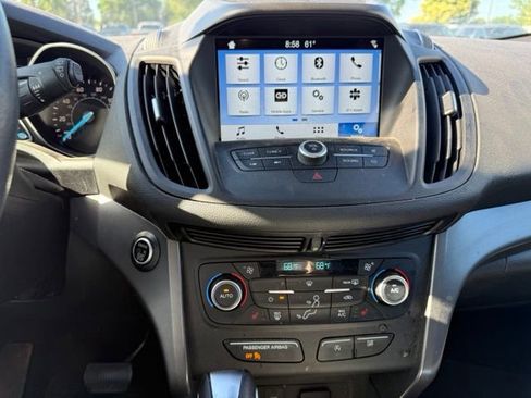 Used 2019 Ford Escape SEL AWD/4WD image 16