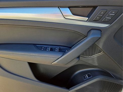 Used 2024 Audi Q5 2.0T Premium Plus image 23