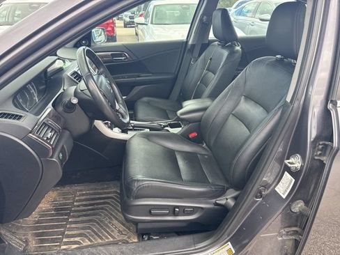 Used 2017 Honda Accord EX-L image 6