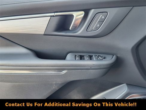 New 2026 Buick Enclave Preferred w/ LPO, Floor Liner Package image 17