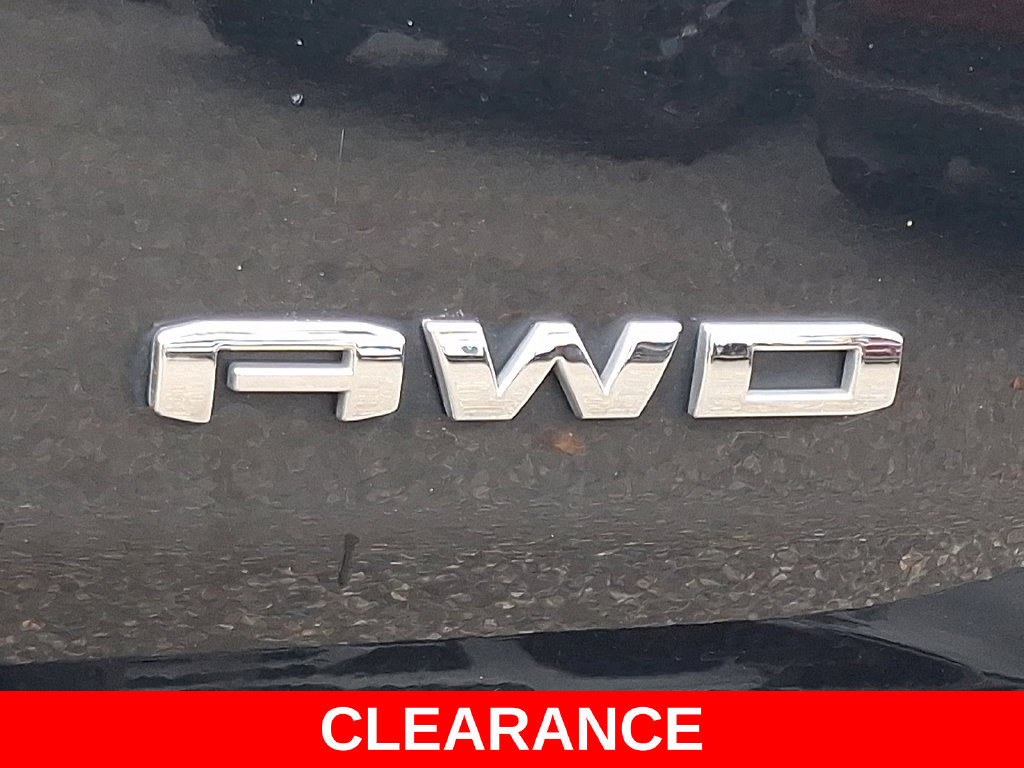 Used 2024 GMC Terrain SLE AWD/4WD image 30