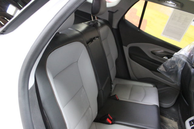 Used 2020 GMC Terrain SLT w/ Preferred Package FWD image 9