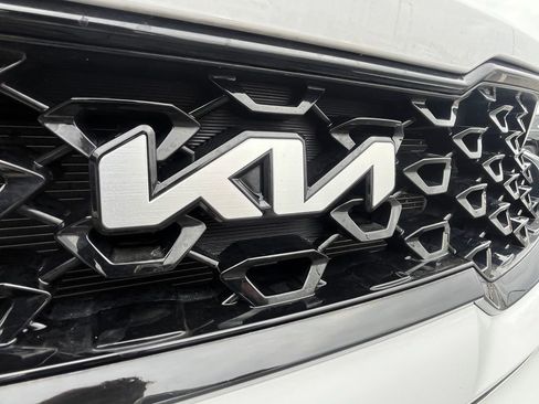 Used 2022 Kia Sorento S FWD image 9