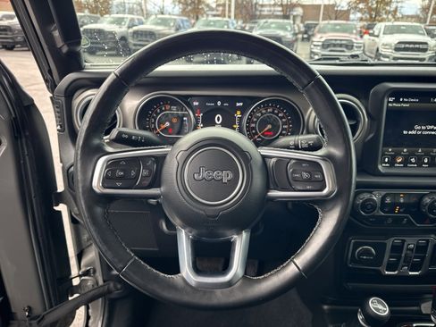 Certified 2020 Jeep Gladiator Overland image 19