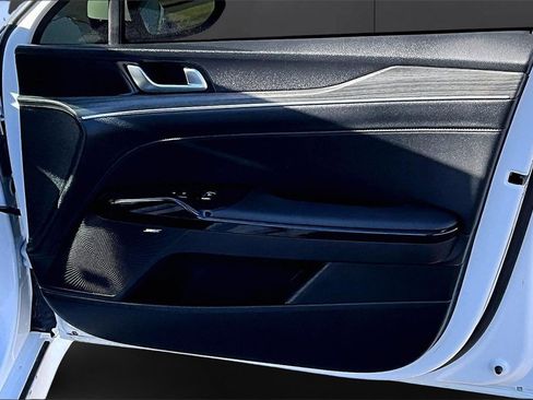 Used 2025 Kia K5 EX image 19