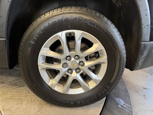 Used 2022 Chevrolet Traverse LS w/ LPO, Floor Liner Package AWD/4WD image 25