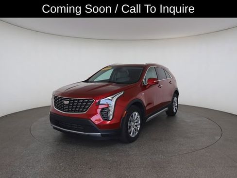 Used 2021 Cadillac XT4 Premium Luxury w/ Cold Weather Package AWD/4WD image 2