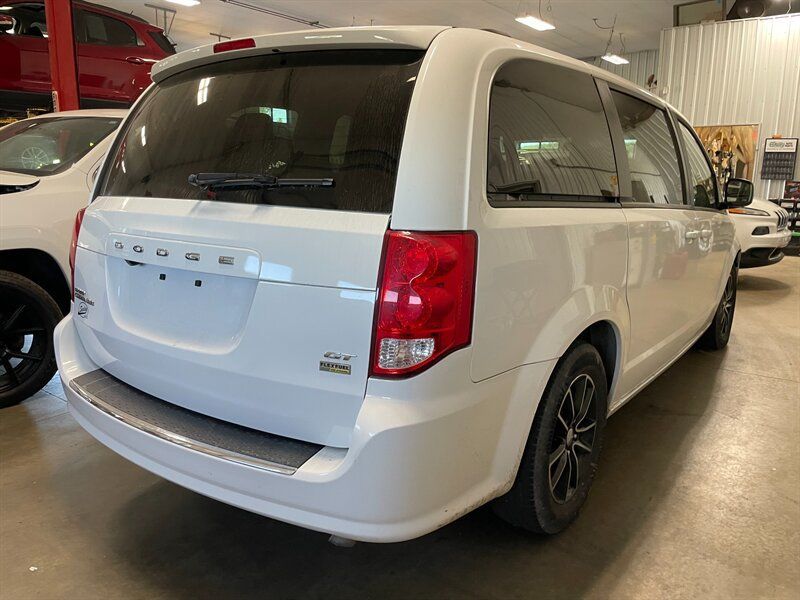 Used 2019 Dodge Grand Caravan GT FWD image 6