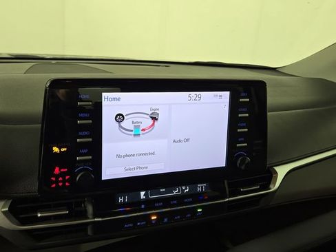 Used 2023 Toyota Sienna LE image 18