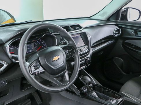 Used 2023 Chevrolet TrailBlazer LT FWD image 22