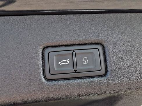 Certified 2025 Audi Q5 Premium Plus w/ Premium Plus AWD/4WD image 27
