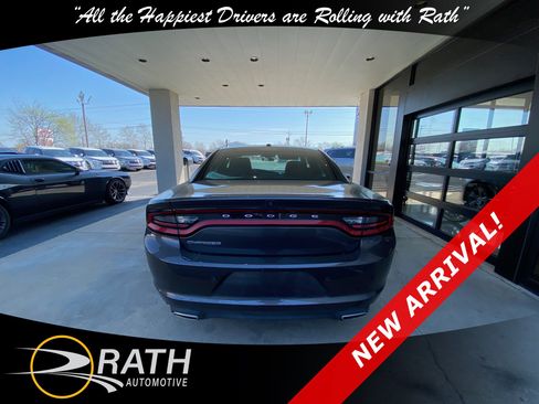 Used 2022 Dodge Charger SXT image 7