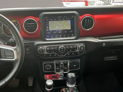 Used 2020 Jeep Wrangler Unlimited Rubicon AWD/4WD image 9