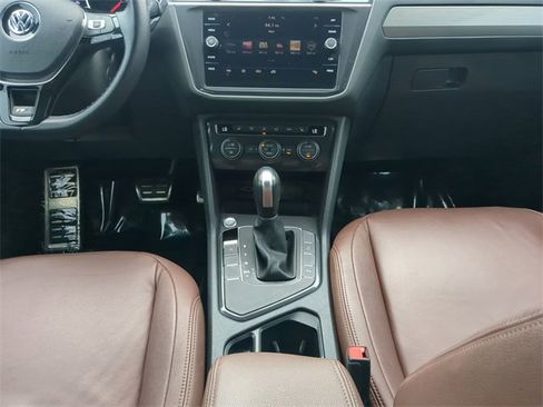 Certified 2020 Volkswagen Tiguan SE R-Line image 14