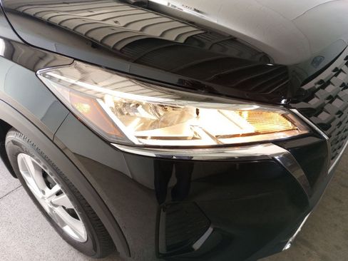 Used 2023 Nissan Kicks S FWD image 28