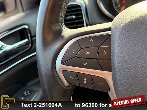 Used 2020 Jeep Grand Cherokee Overland image 18