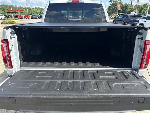 Used 2024 Ford F150 Lariat w/ FX4 Off-Road Package AWD/4WD image 8