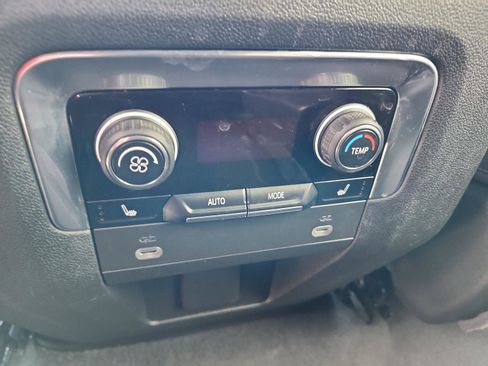 Used 2023 Chevrolet Suburban RST w/ Luxury Package image 15