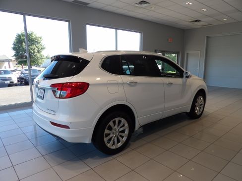 Used 2018 Buick Envision Essence w/ LPO, Cargo Package AWD/4WD image 4